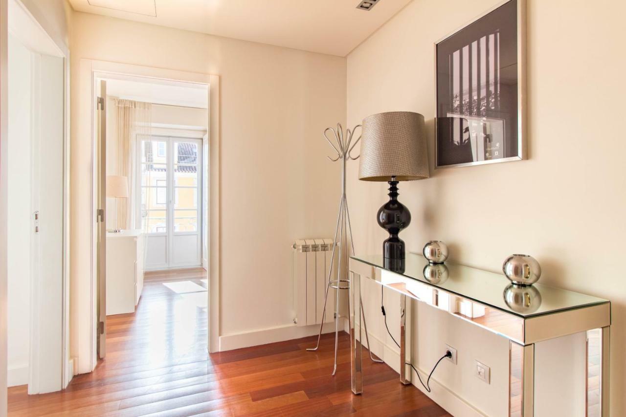 Chiado Deluxe by Architecture Tote Ser